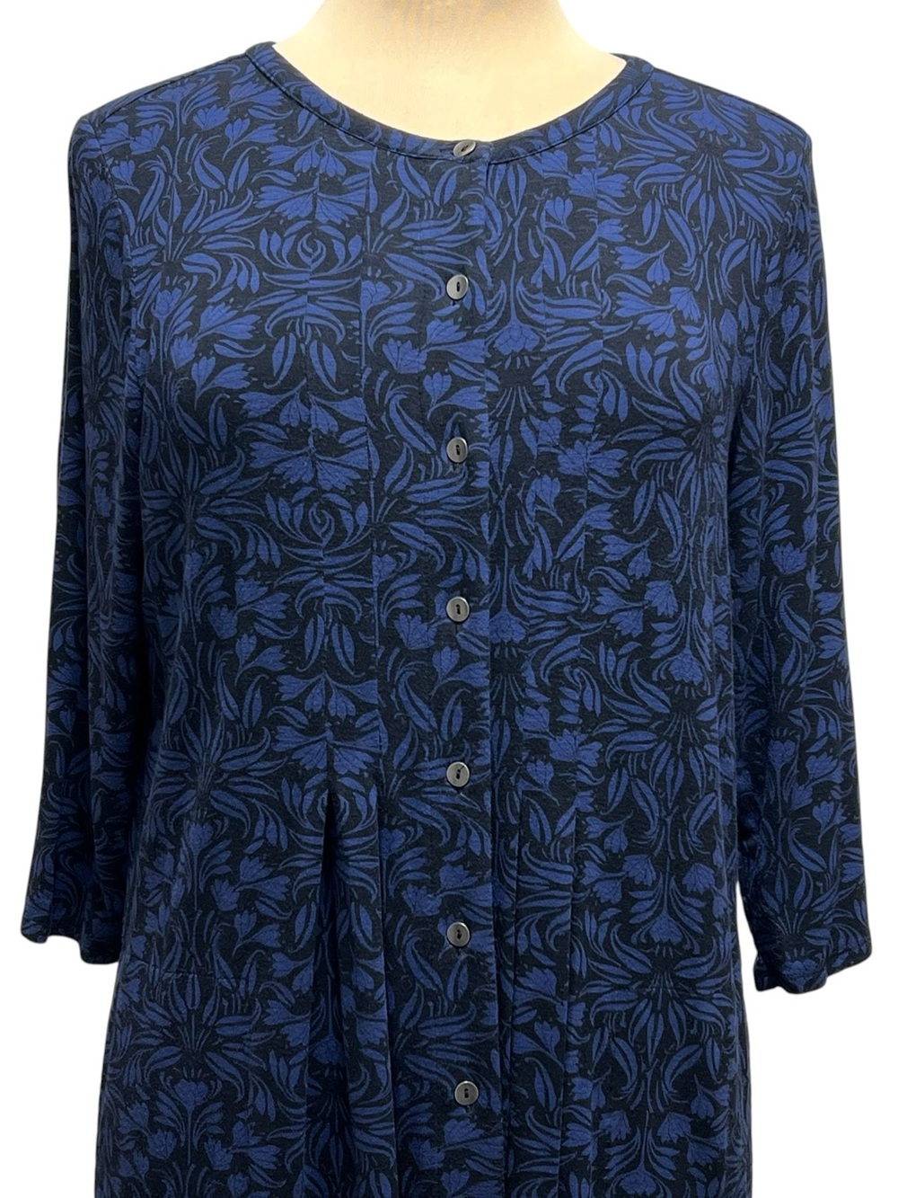 J.Jill Soft Knit Jersey Dress Size Medium Blue Black Print Pockets Button Front - Picture 3 of 12